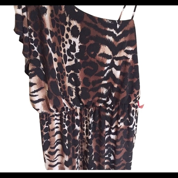 NWT ENFOCUS STUDIO Animal Print One Shoulder Dress With Ruched Waist Brown Large - Picture 7 of 11